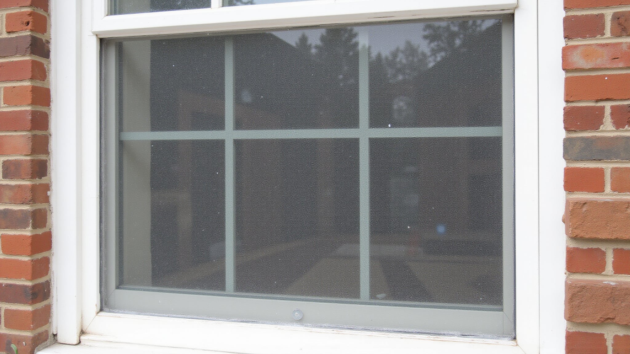 storm windows reduce heat loss