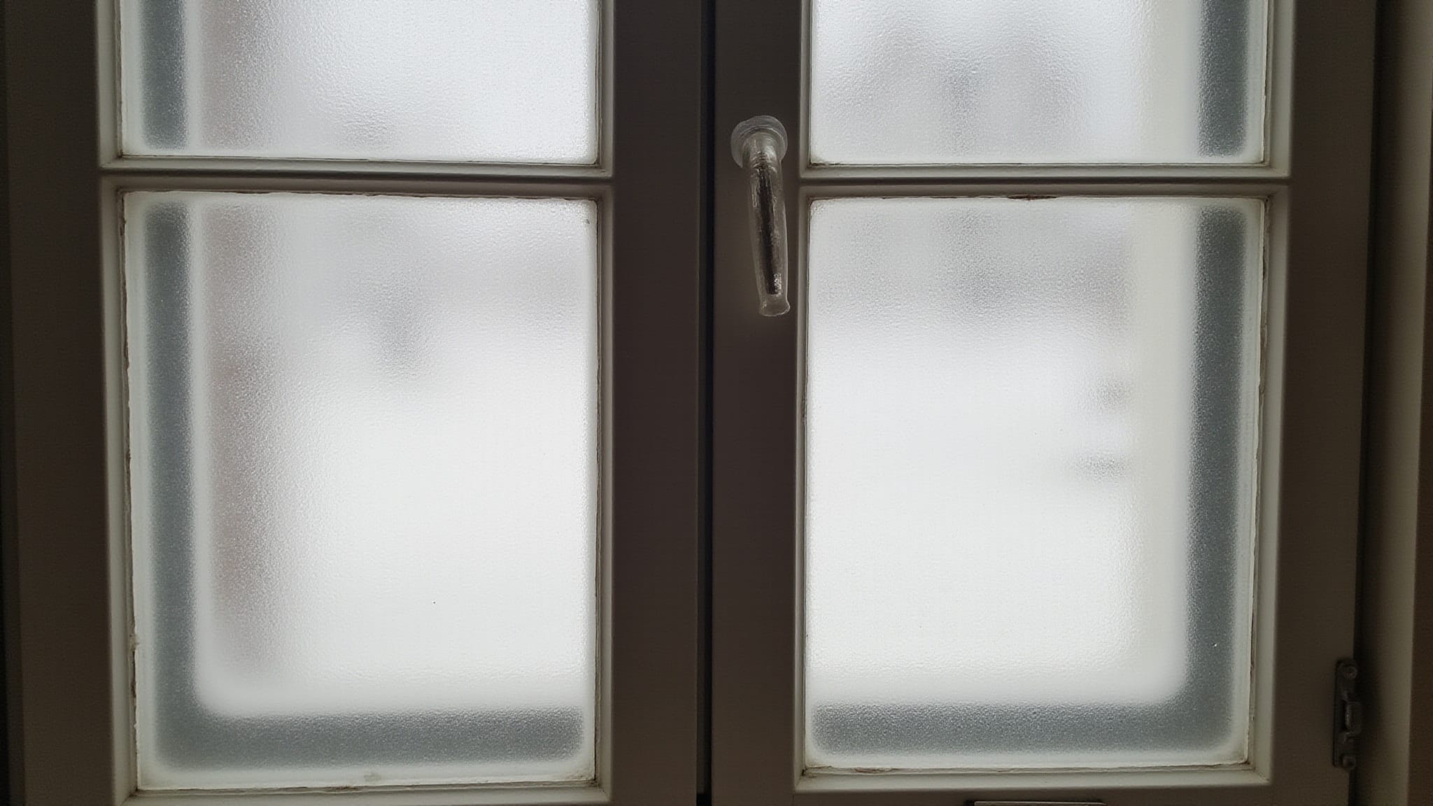 gas filled window failure onset